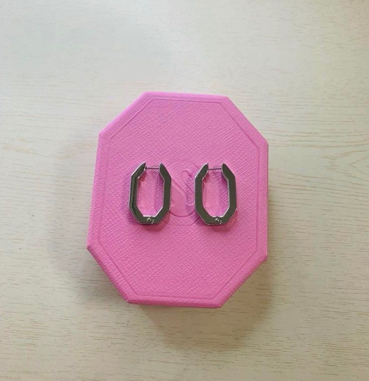 スワロフスキーSwarovskiDexteraフープピアスオクタゴンシェイプ 中