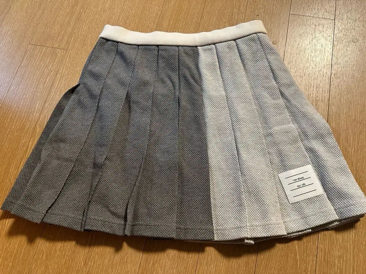 Thom Browne(トム・ブラウン) 正規品 スカート 新品 36 サイズ