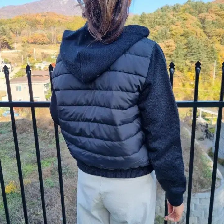 ダウン フード付きジャケット