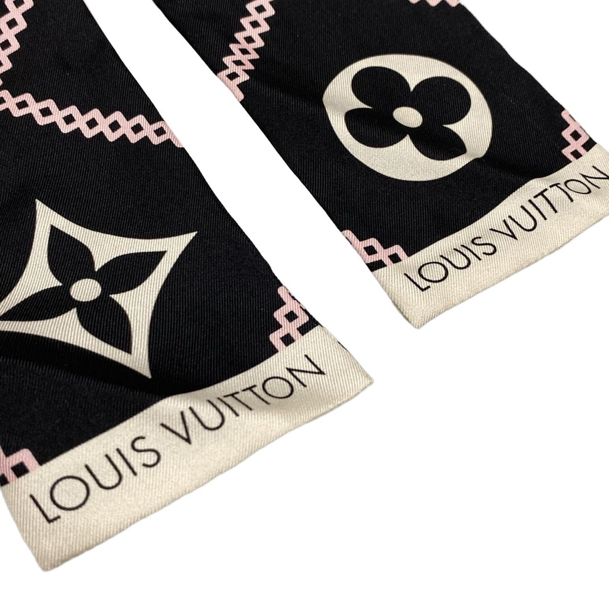 LOUIS VUITTON スカーフ 白・黒 LOUIS VUITTON ルイ・ヴィトン スカーフ バンドー・SINCE 1854