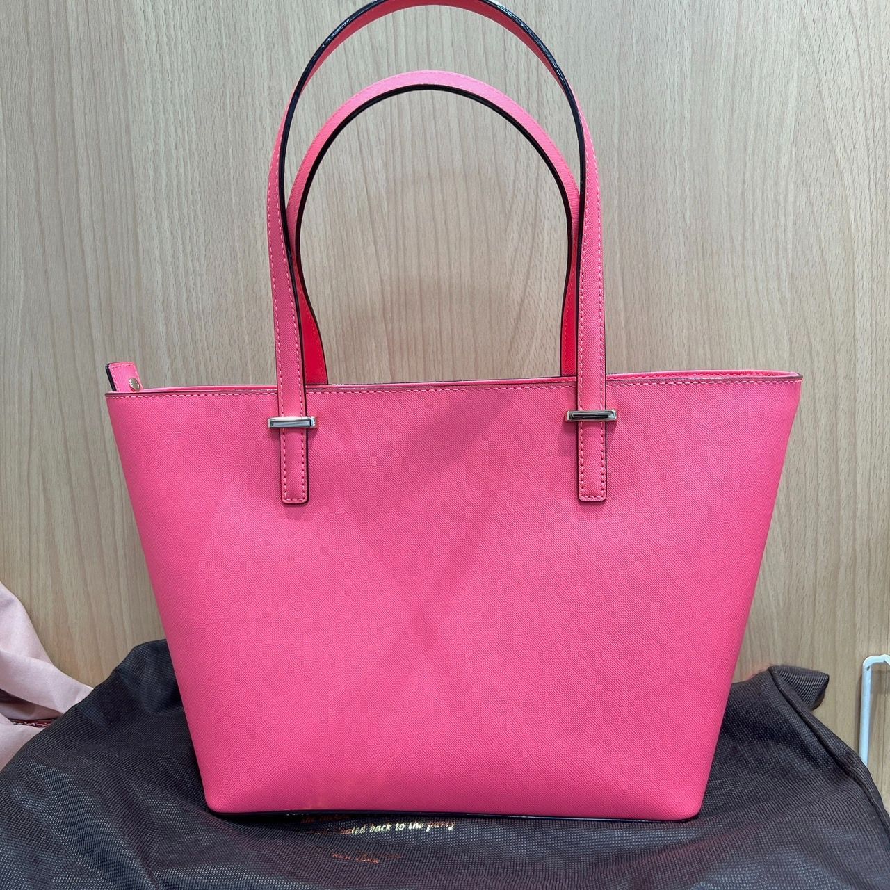 【美品】ケイトスペード　レザー　トートバッグ　シダーストリート
