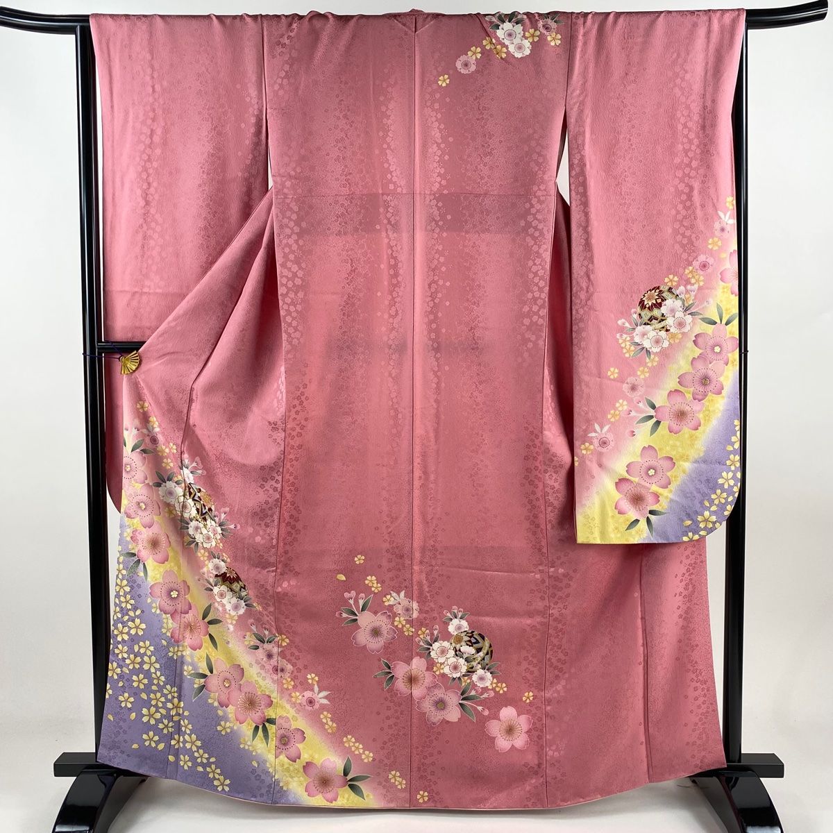 振袖 身丈164cm 裄丈65cm M 袷 桜 手鞠 金糸 金彩 ピンク 正絹 名品