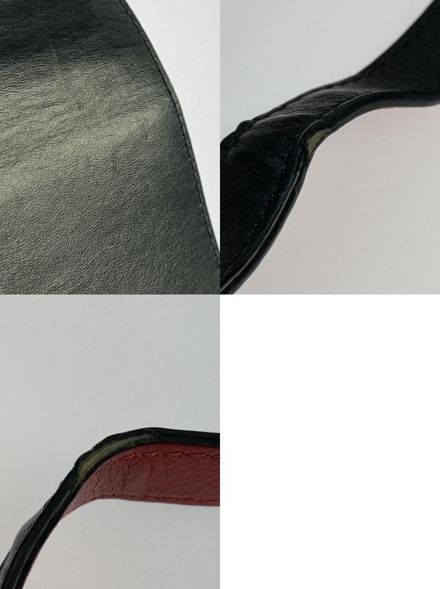SHOULDER