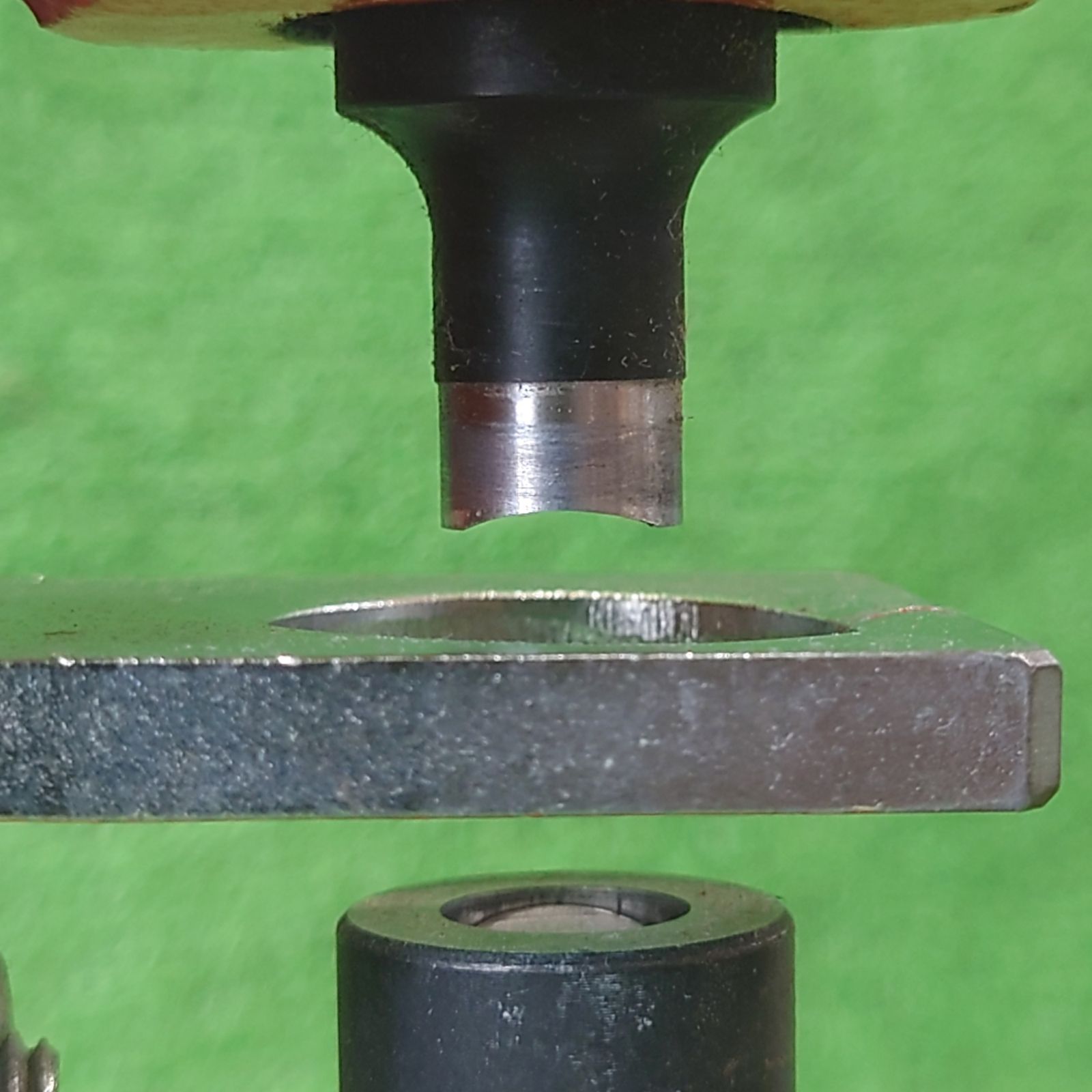 手動パンチャー