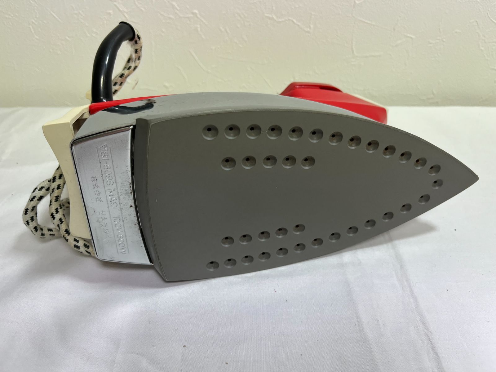 スチームアイロン（日立製）BI-4700 昭和レトロ - メルカリ