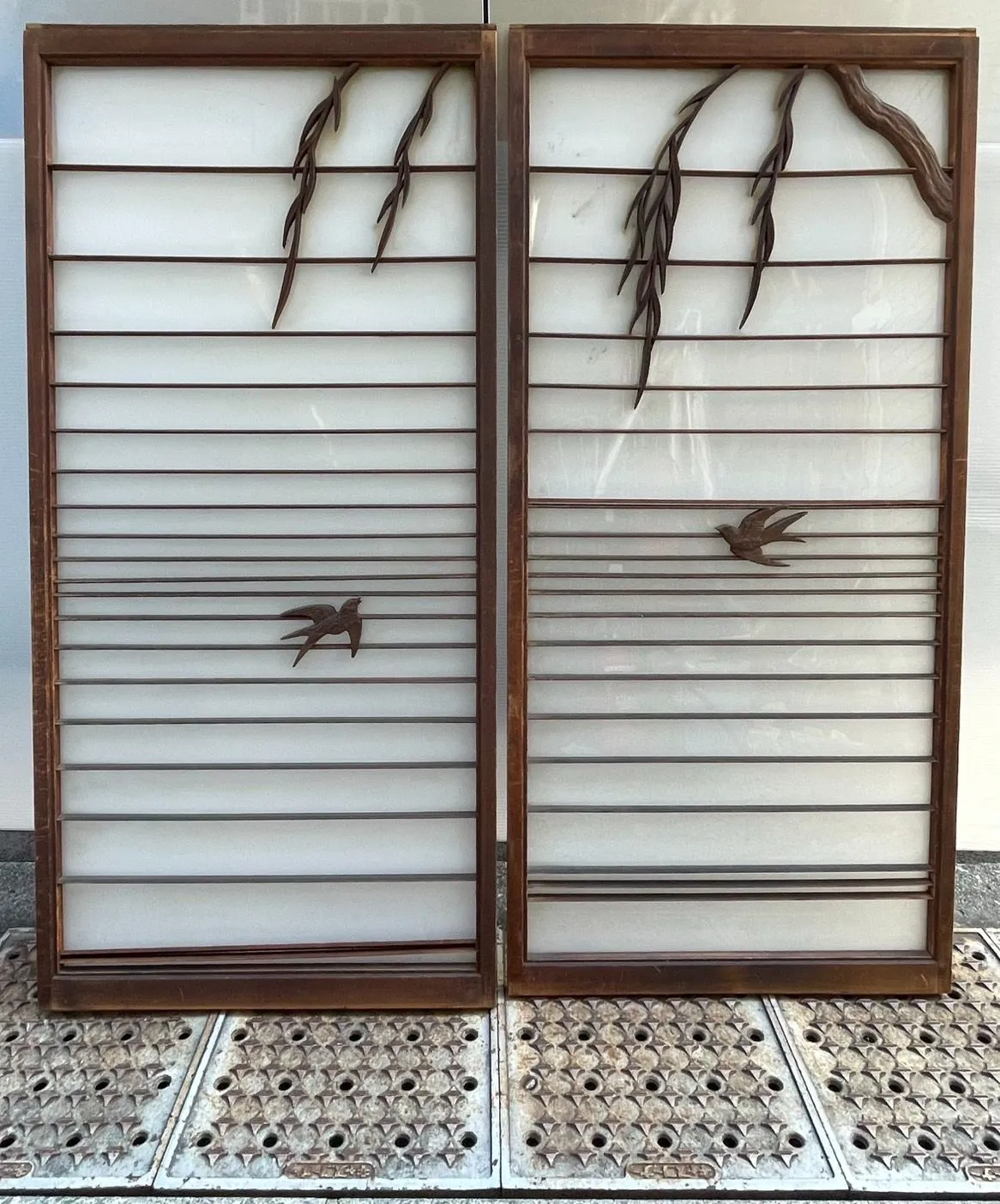 旧家 建具 アンティーク 木枠　古民家 Amazon.co.jp: タE0412【H113,5cm×W65cm】×2枚アンティーク格子