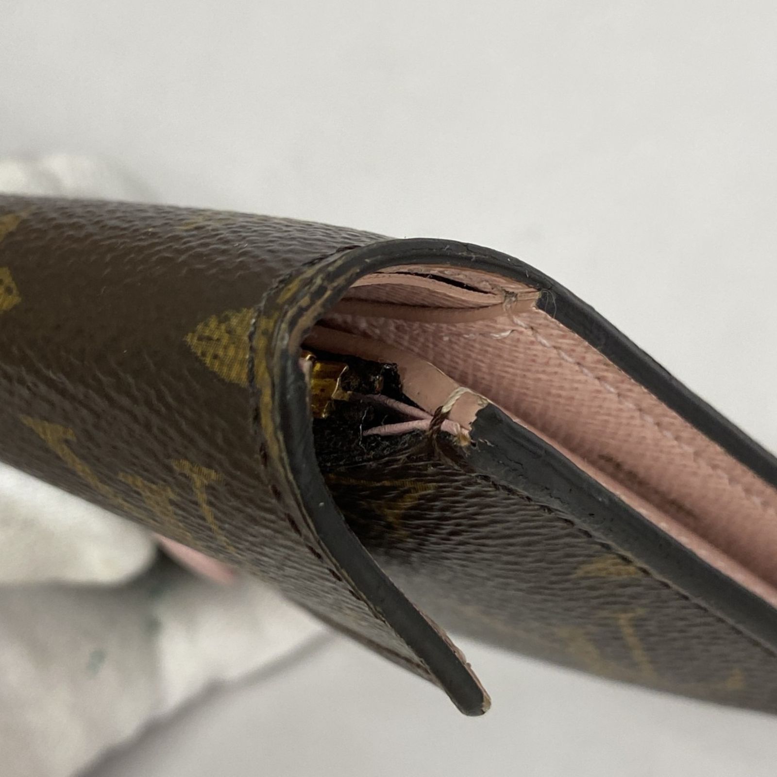 新品に近い】ルイヴィトン モノグラム ヴィクトリーヌ 三つ折り財布 ローズ