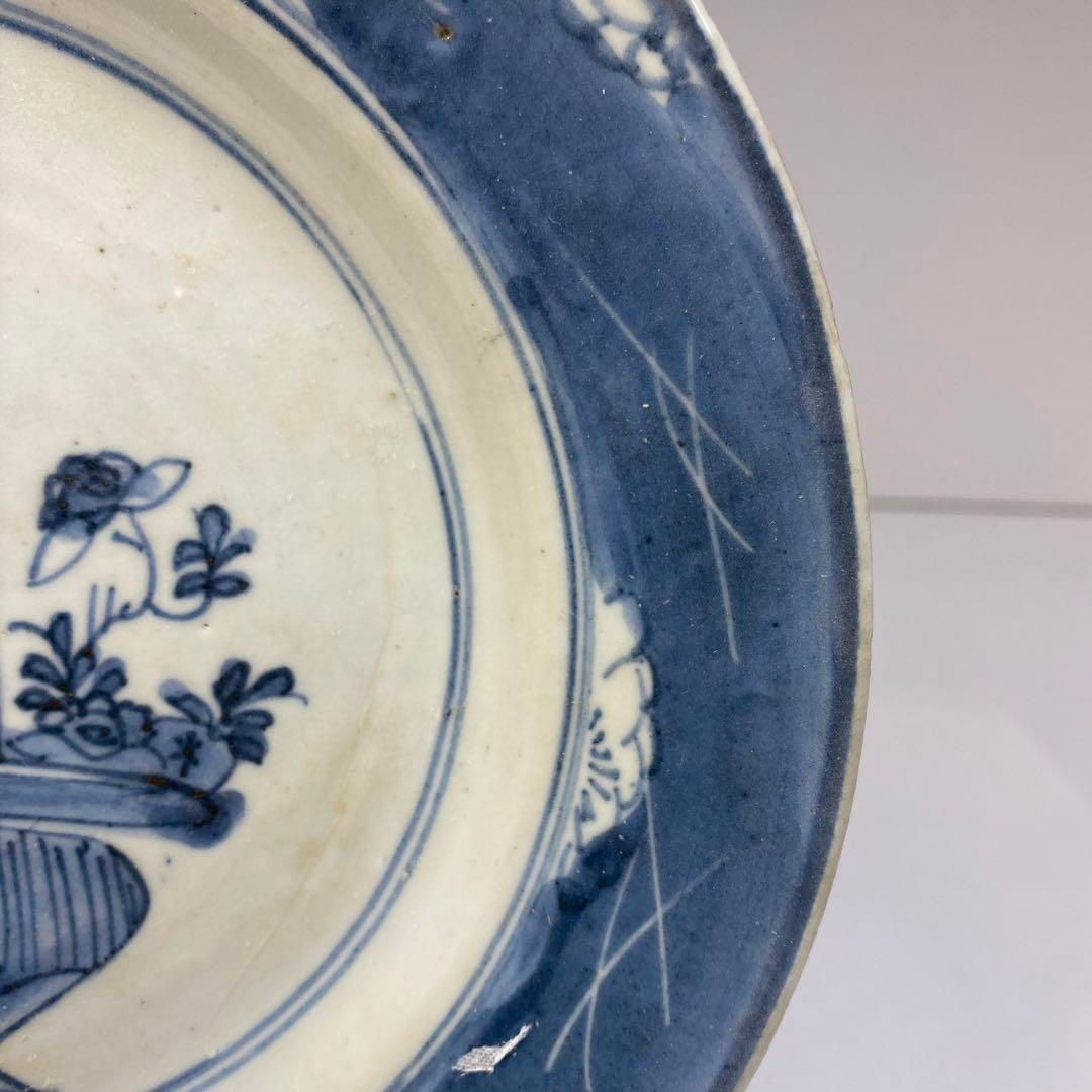 中国清朝時代　青花草花図七寸皿　直径21.4㎝　東Y6-0624①タエカ 中国清朝時代 青花草花図七寸皿 直径21.4㎝ 東Y6-0624①タエカ