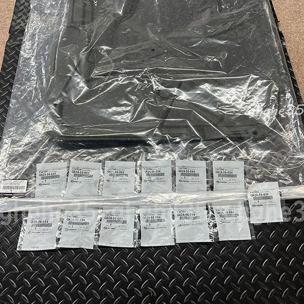 マツダ 純正 RX-7 FD3S ボンネット インシュレーター ファスナー 付き RX7 エンジン ルーム rx7 rx-7 fd3s 検 マフラー ヘッドライト ドア T132