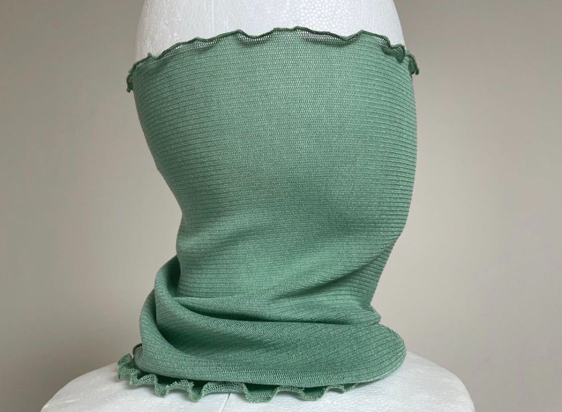 ロングタイプエメラルドグリーンシルク50%レースシングルウェーブ  