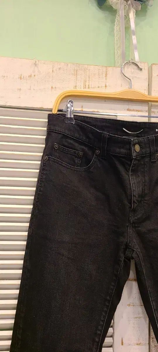 Saint Laurent サンローラン ブラックジーン