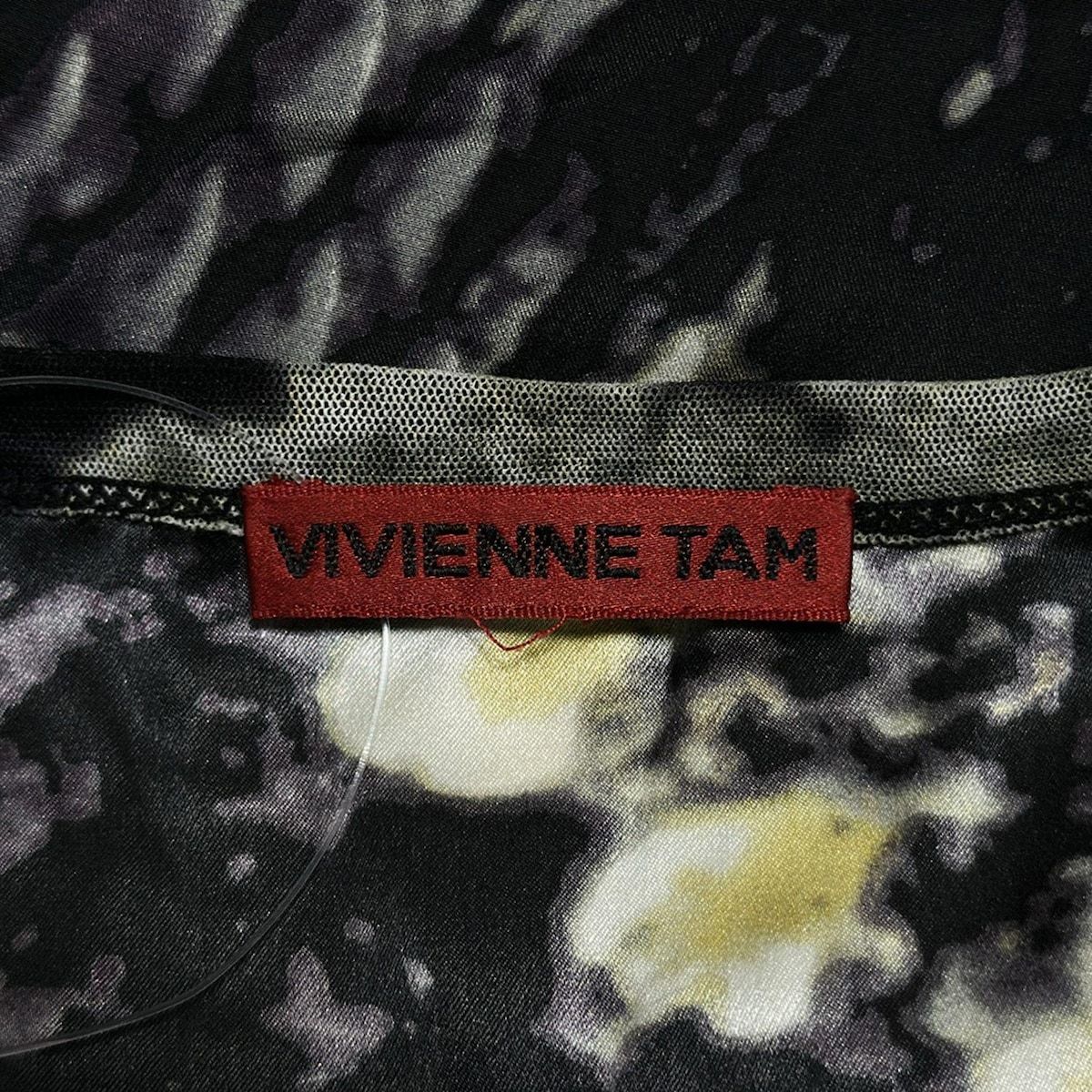 新品　VIVIENNE TAM ヴィヴィアンタム　チュニック　シルク bb9c073a1604d7470fdb1c68a3b3ec
