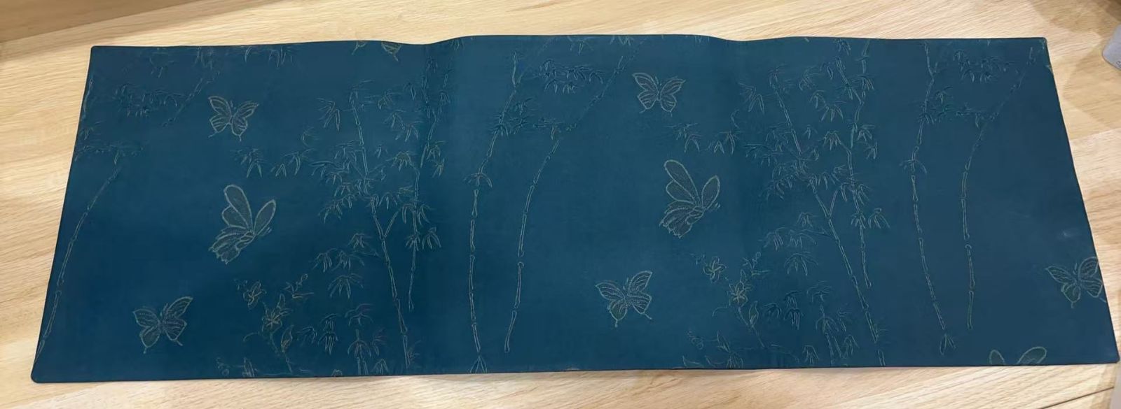 睡蓮鉢 花唐草 青花磁 メダカ鉢 陶器 骨董品 工芸品 古美術