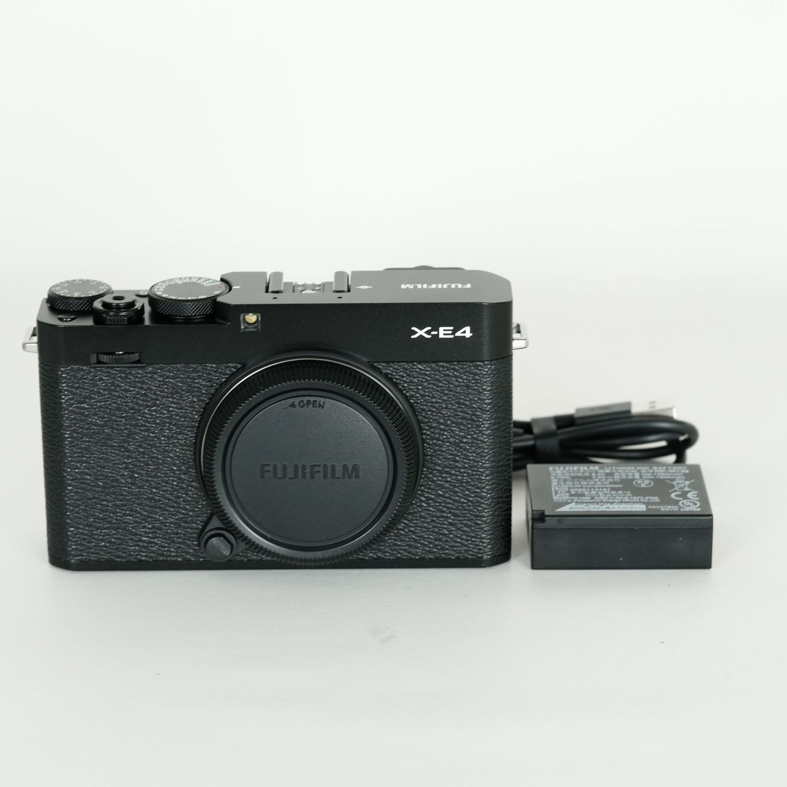 Fujifilm X-T30 デジタルカメラ　シャッター数11,786回 Fujifilm X-T30 デジタルカメラシャッター数11,786回