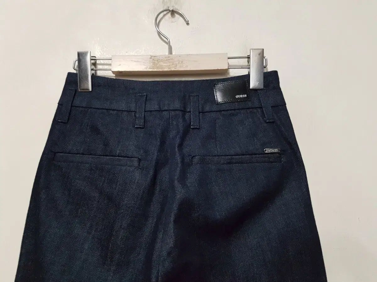 ゲス ピンタックワイドパンツ