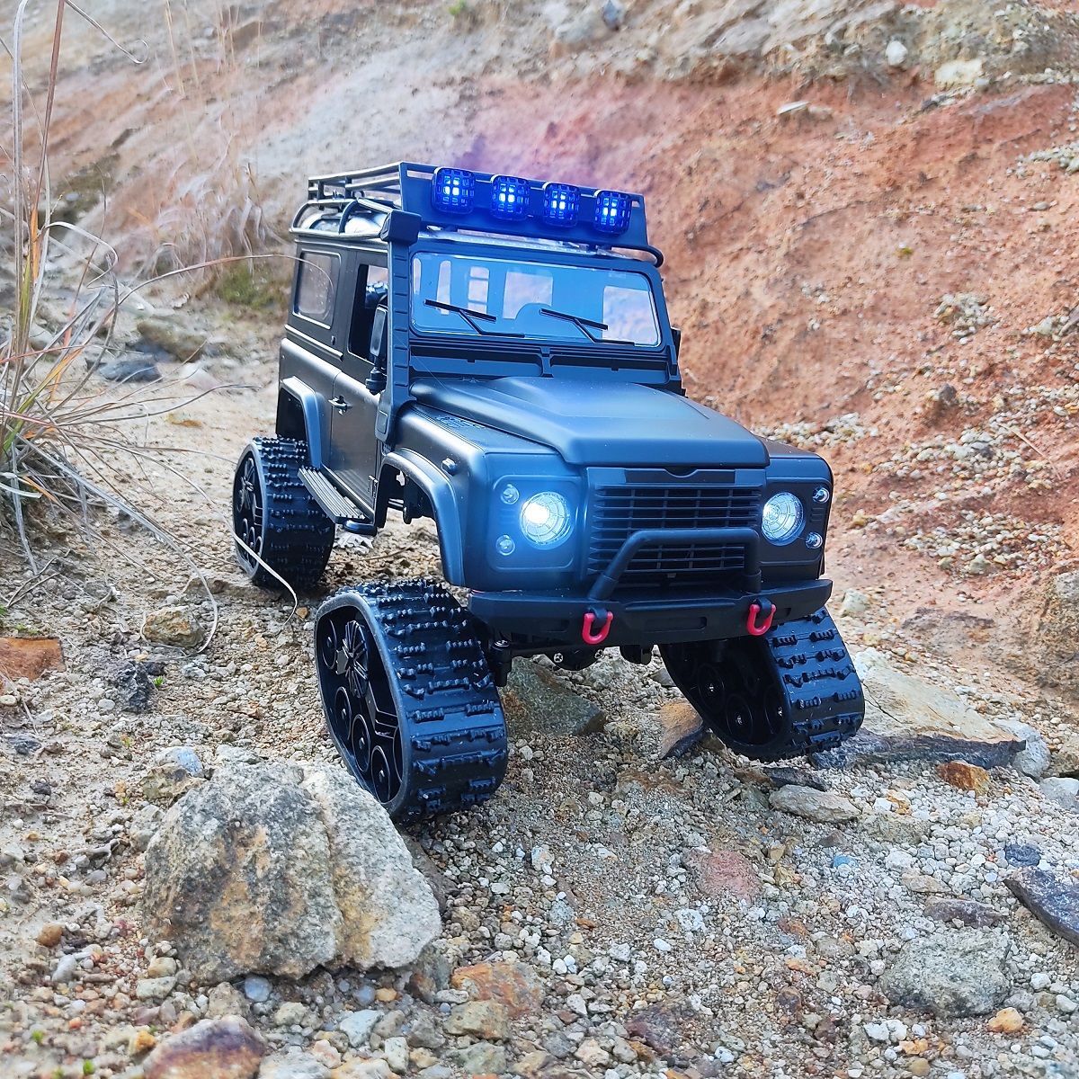 ラジコン ラジコンカー オフロード スケール1/16 四駆 ワールド