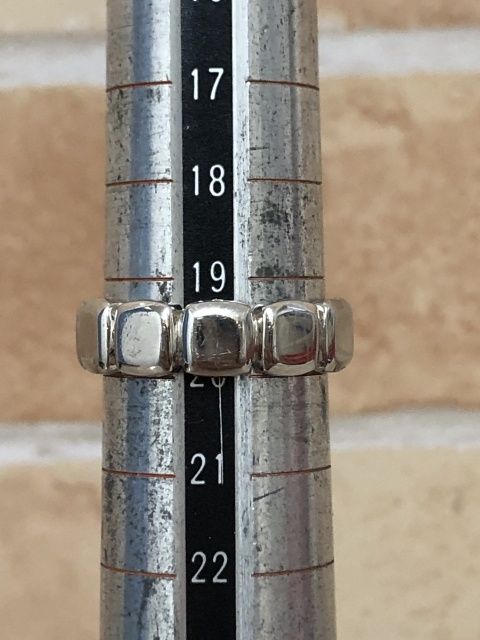 シルバー 111438525