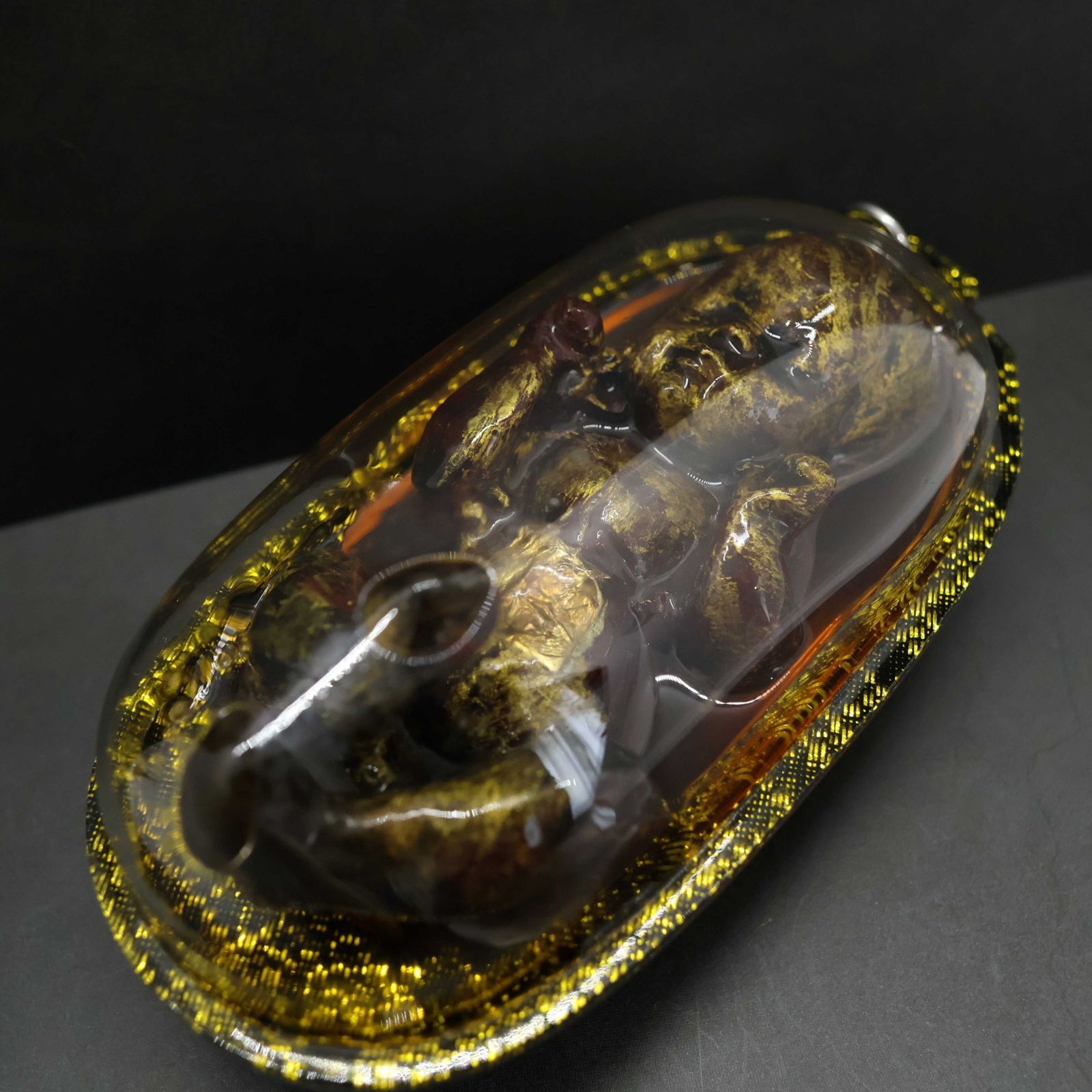 プラクルアン　オイル入り　胎児　タイの呪物　おまもり　呪物　クマントーン　御神体　タイのお守り　金運　商売繁盛　開運　魔除け　精霊信仰　アクセサリー　ペンダント