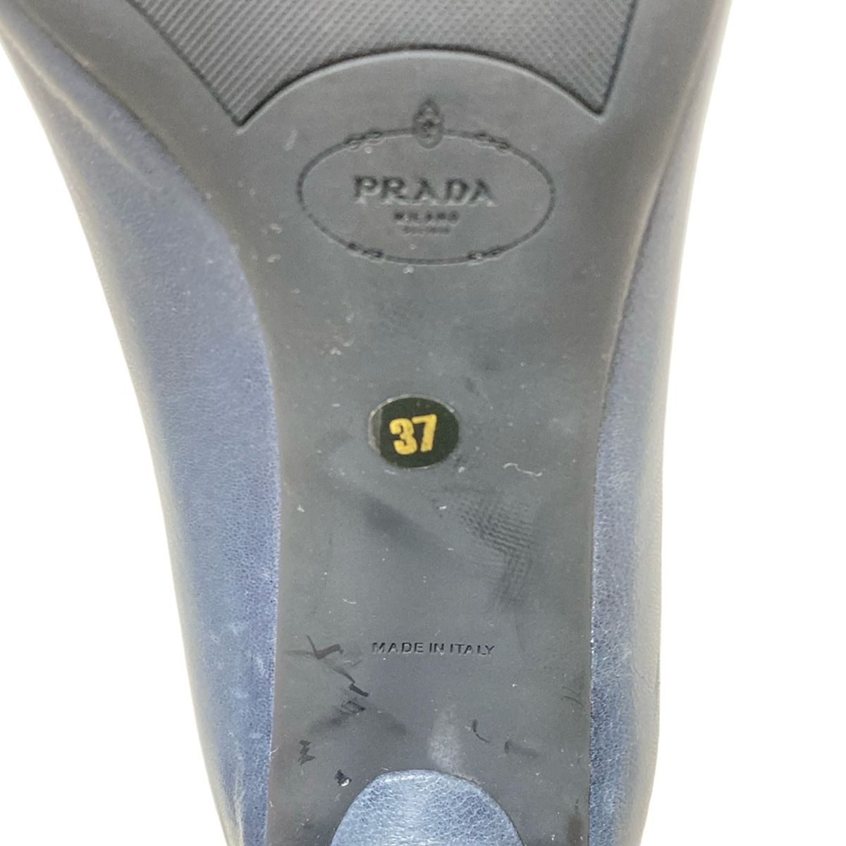 プラダ パンプス