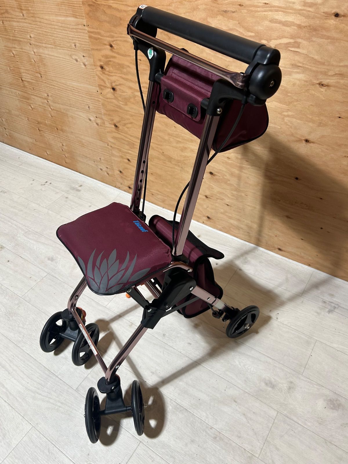 美品シルバーカー手押車TacaoFテイコブナノンDXポーチバッグ付