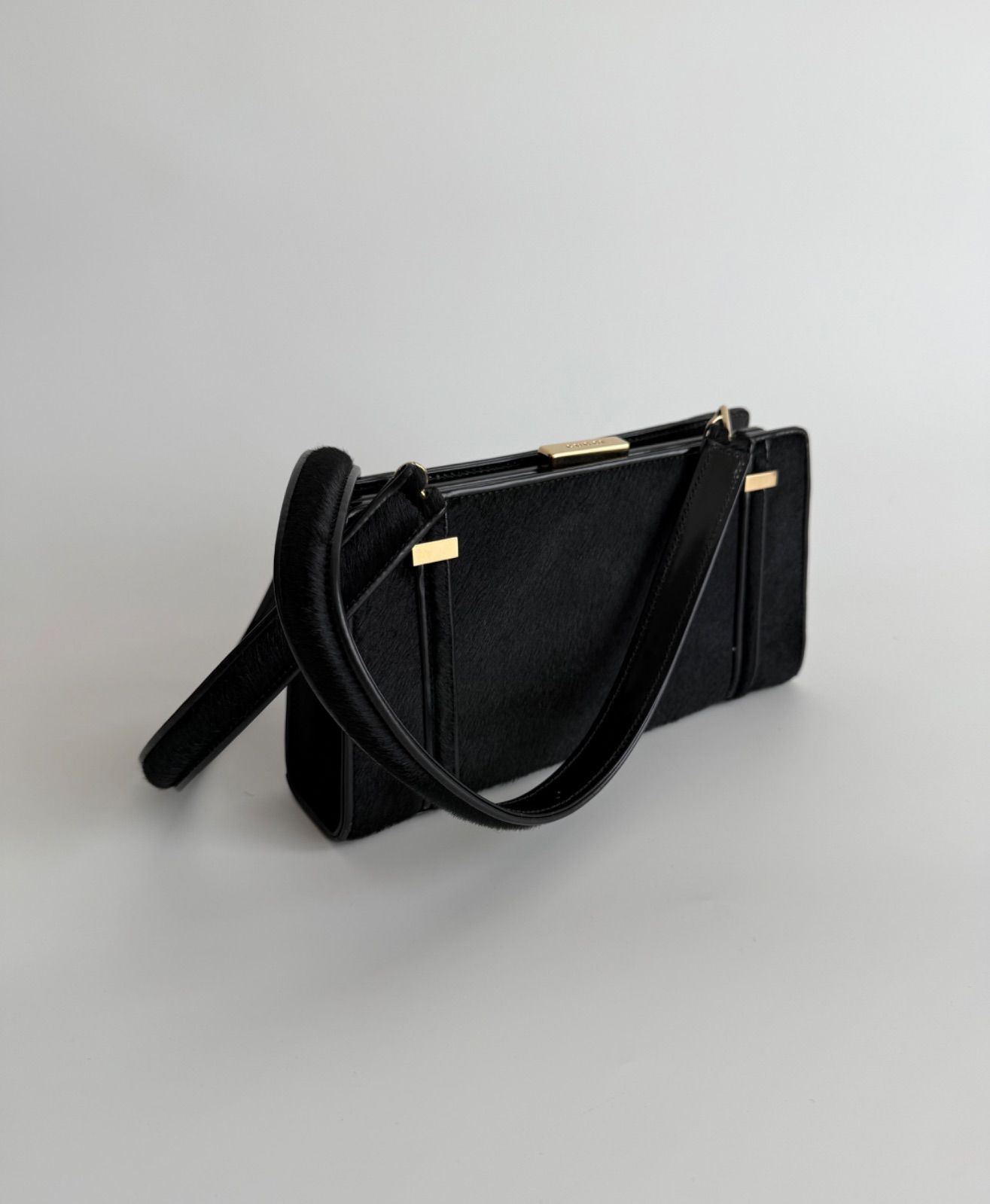 GUCCI BY TOM FORD ハラコ ショルダーバッグ トムフォード期 黒 GUCCI BY TOM FORD ハラコ ショルダーバッグ トムフォード期-SONY WF