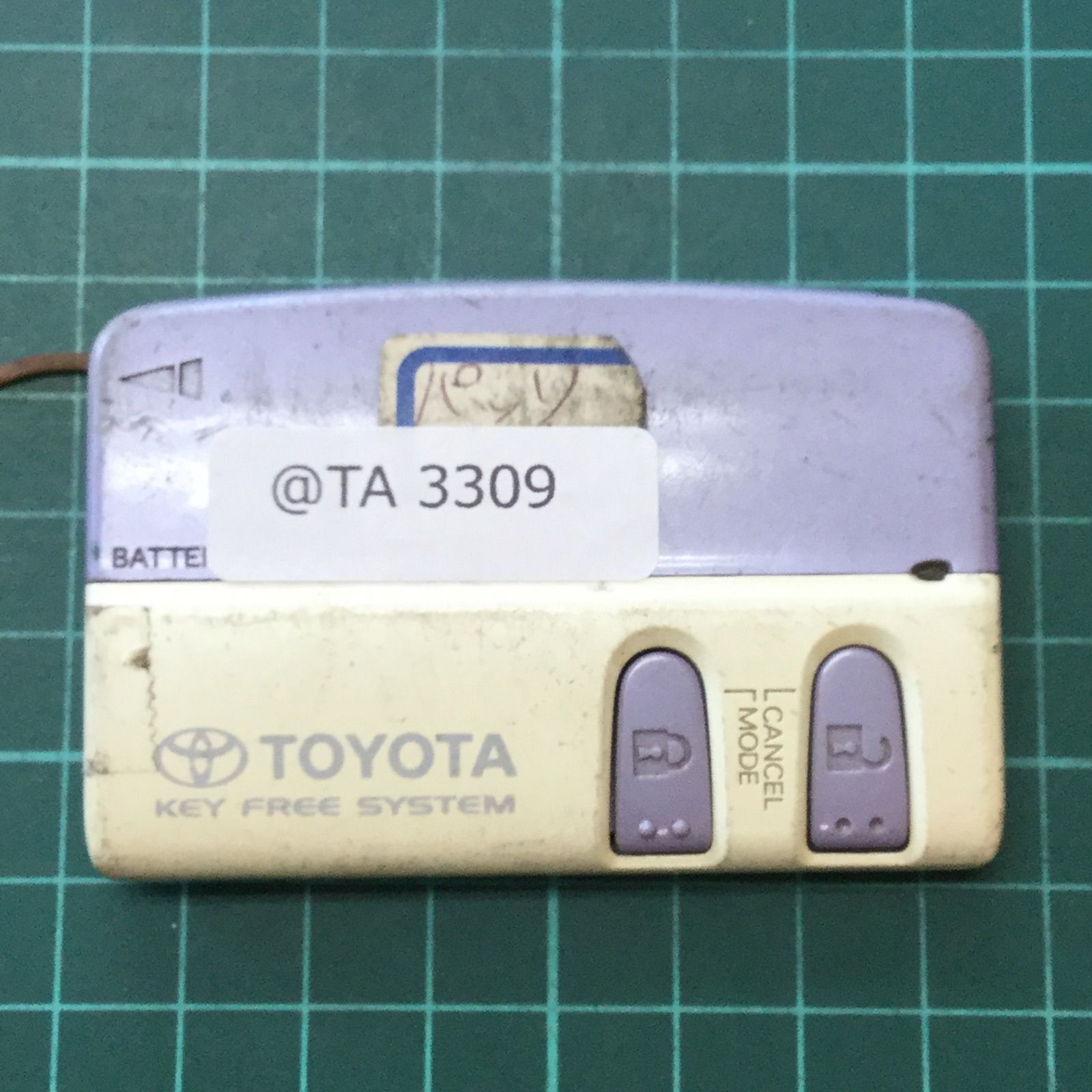 TA3309 トヨタ＆ダイハツ 純正 2B スマートキー 初代 パッソ ブーン