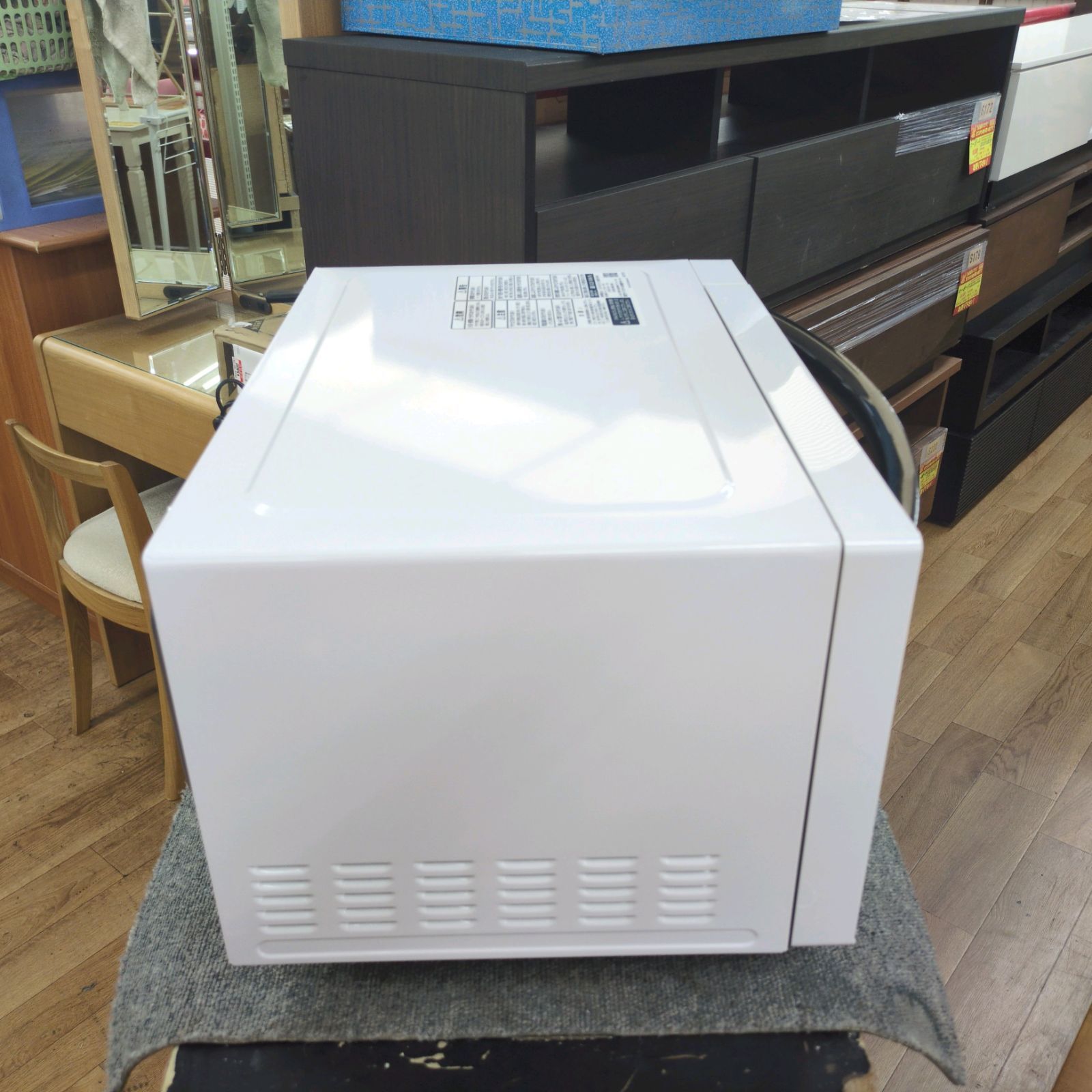 J548 ☆比較的ｷﾚｲ☆2024年製☆Hzフリー☆TOSHIBA☆フラット電子レンジ