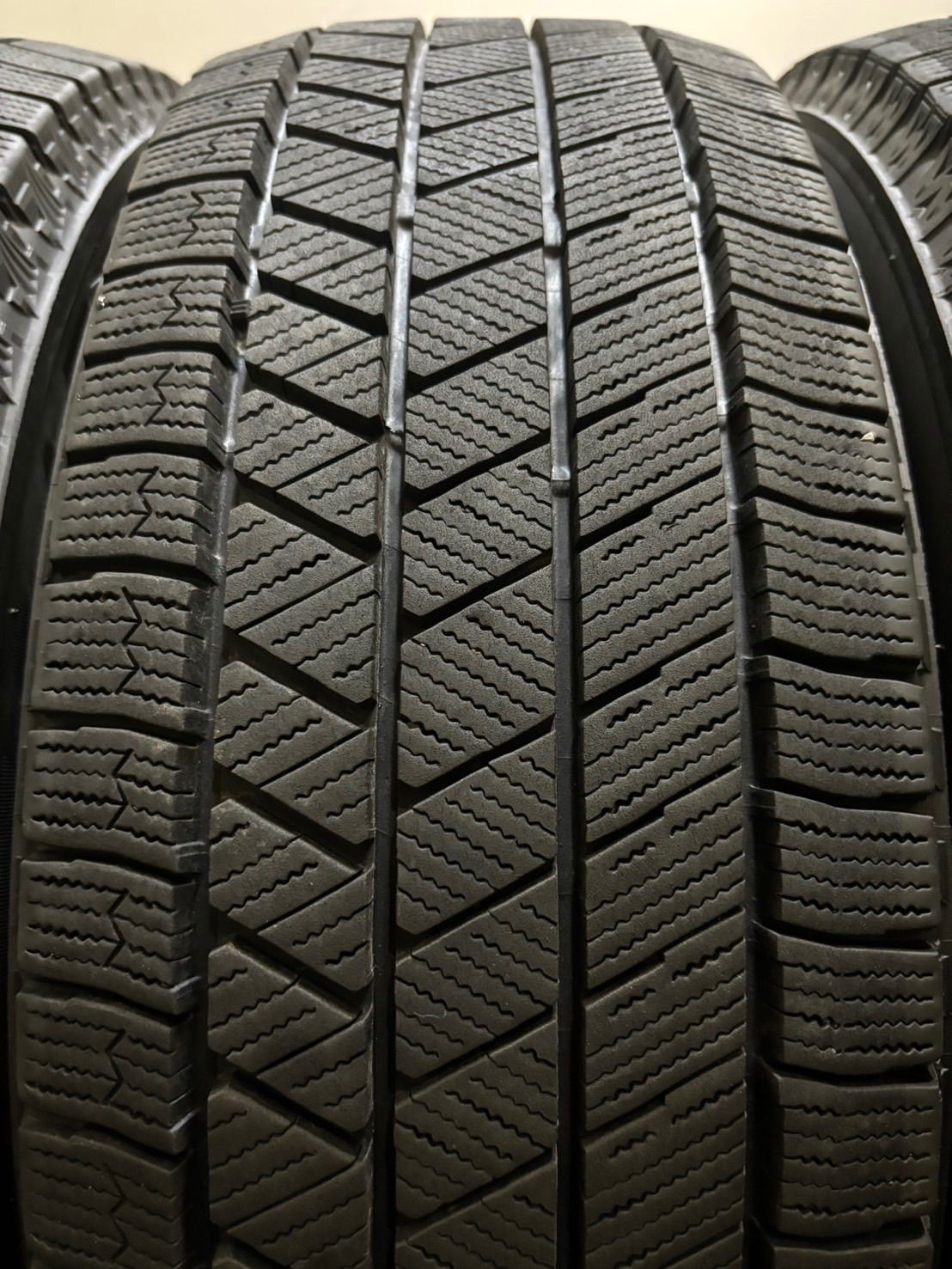 ブリヂストン 195/65R15 VRX 4本セット　プリウス 4本 ☆ 2016年製 国産 ブリヂストン VRX 195/65R15 ☆ 汎用アルミ 6J +