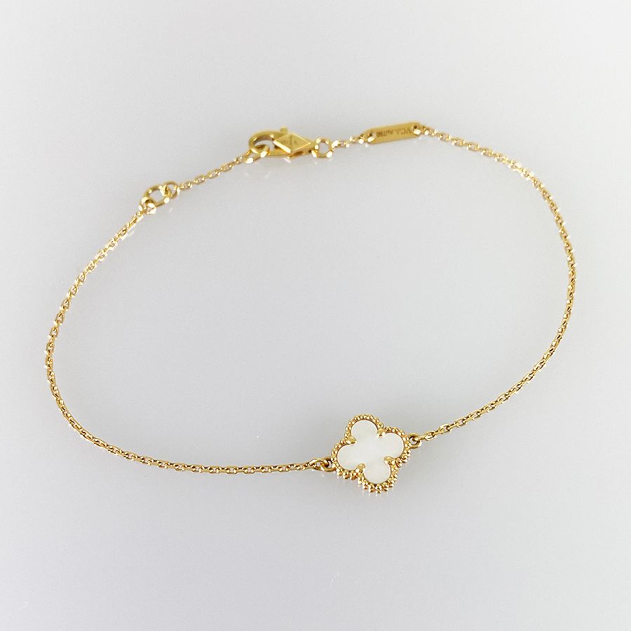 Cleef -