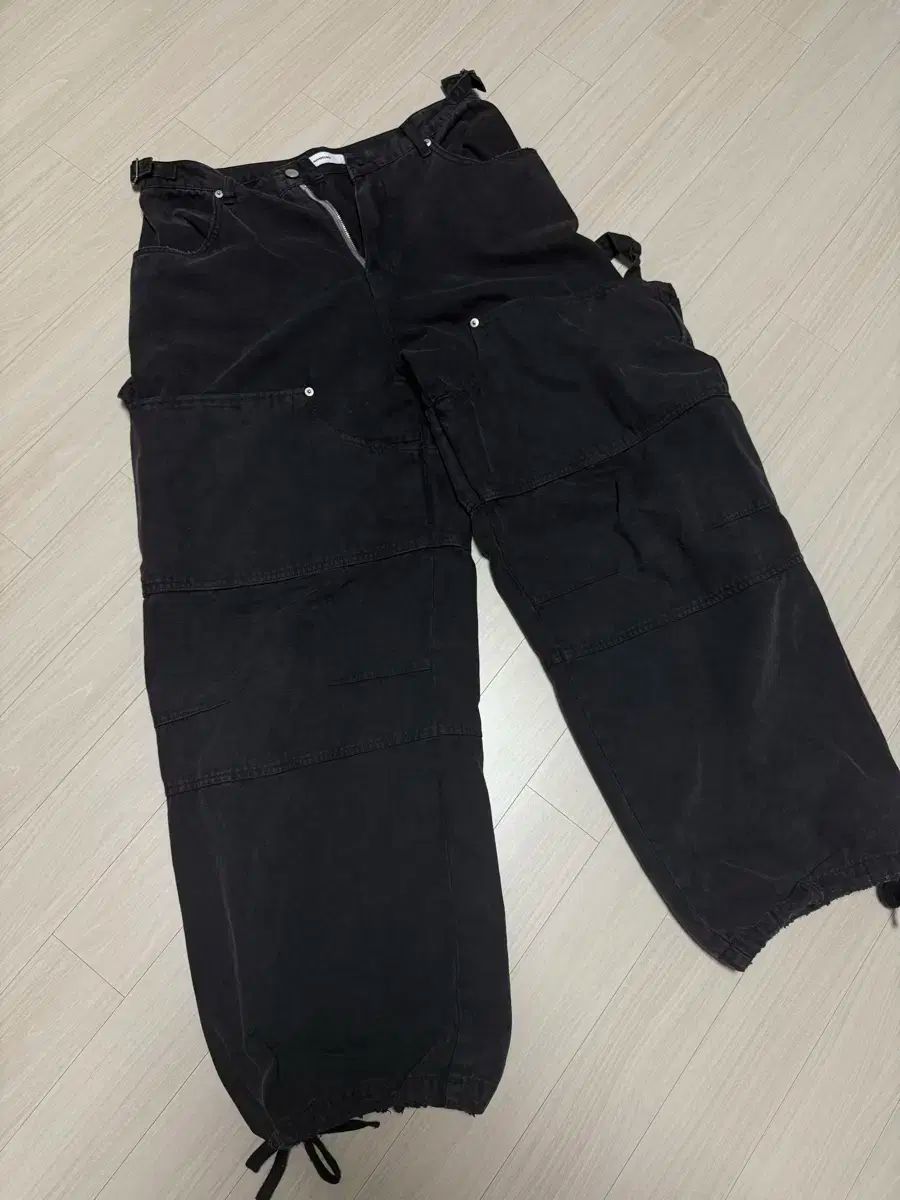 パンツ 黒