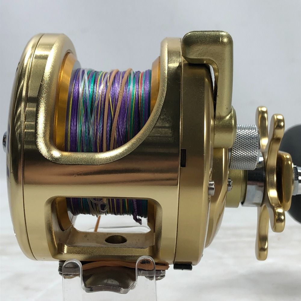 ΣΣSHIMANO シマノ OCEA JIGGER オシアジガーNR2000 やや傷や汚れあり