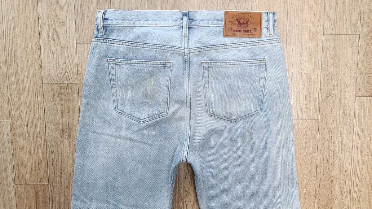 ディーゼル テーパードフィット