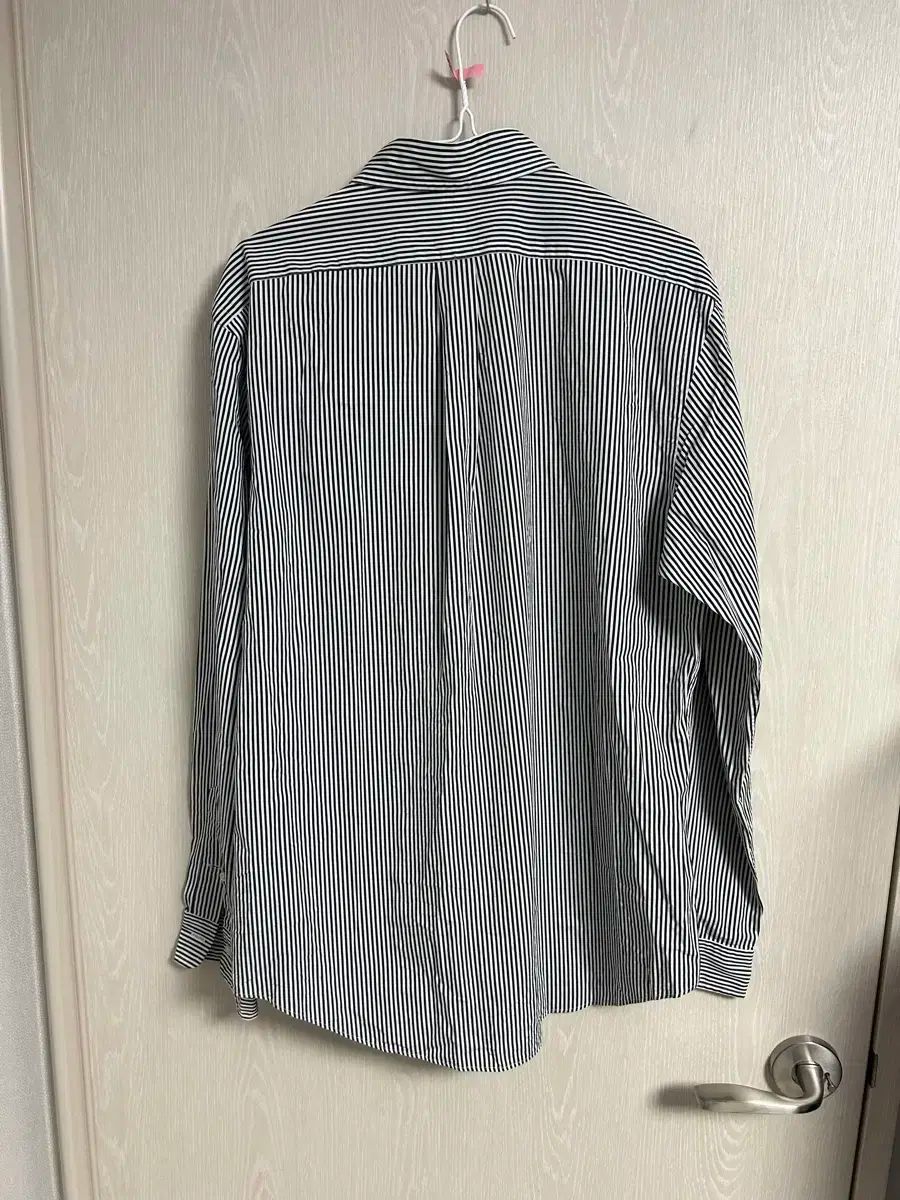 シャツ
