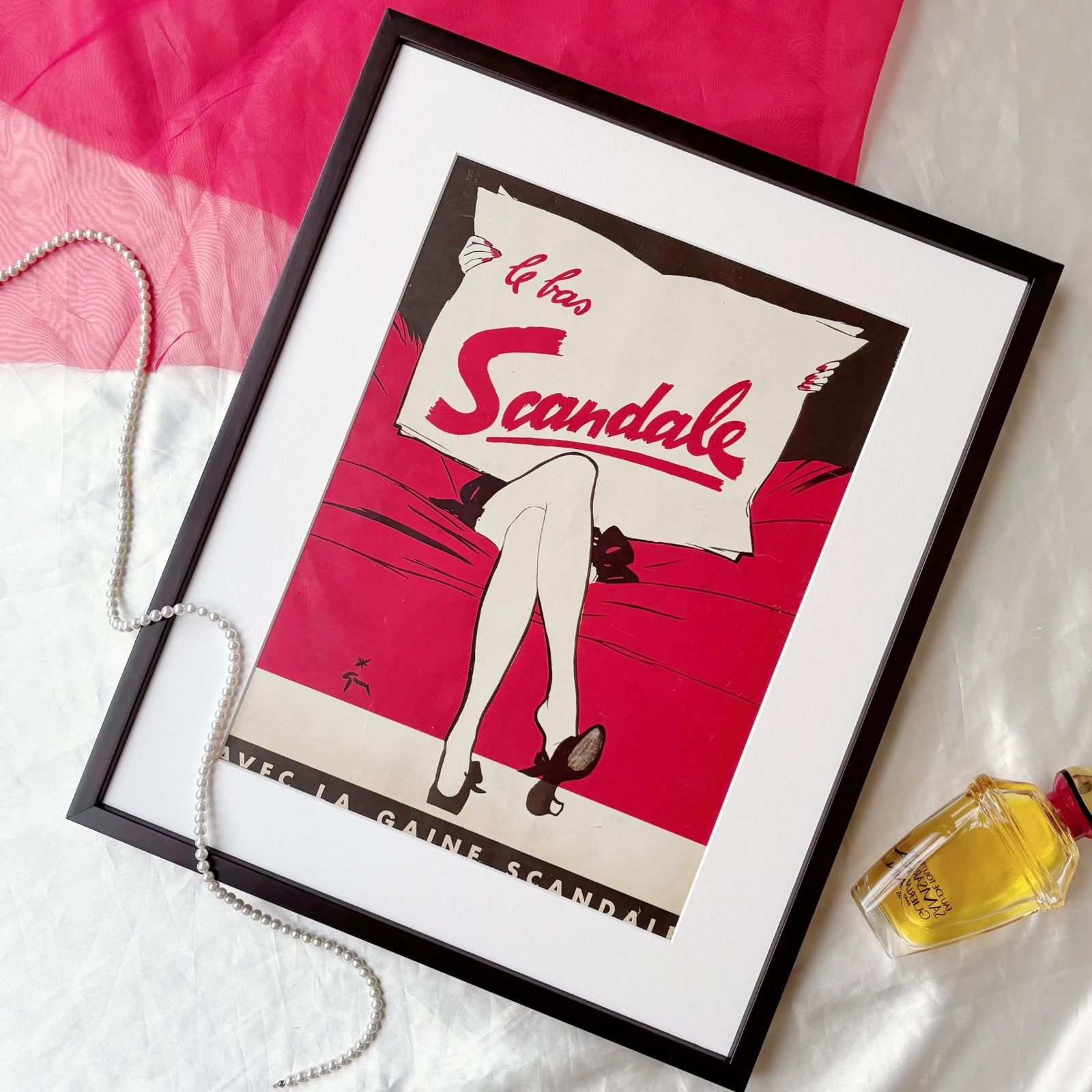 ＜再入荷！1952 広告＞ Rene Gruau  ルネ・グリュオ Scandale   ポスター ヴィンテージ アートポスター フレーム付き インテリア モダン おしゃれ かわいい 壁掛け ポップ レトロ 赤