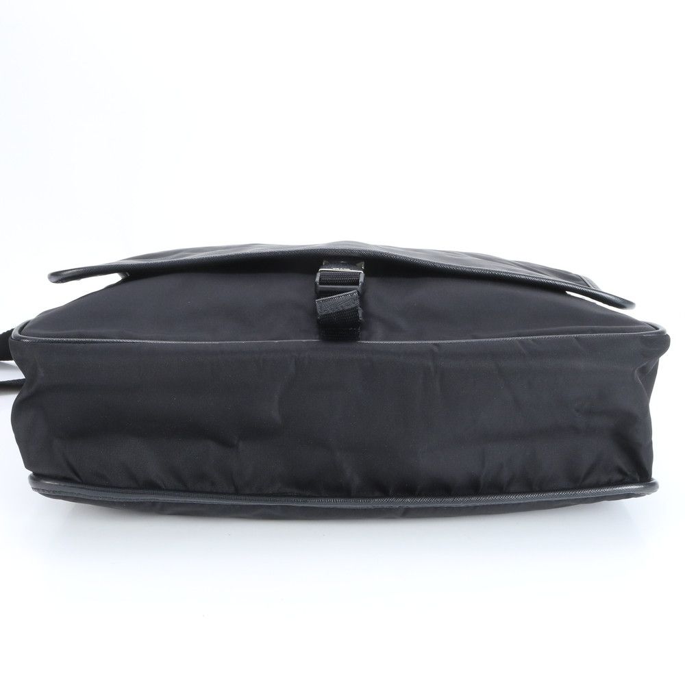 プラダ テスート