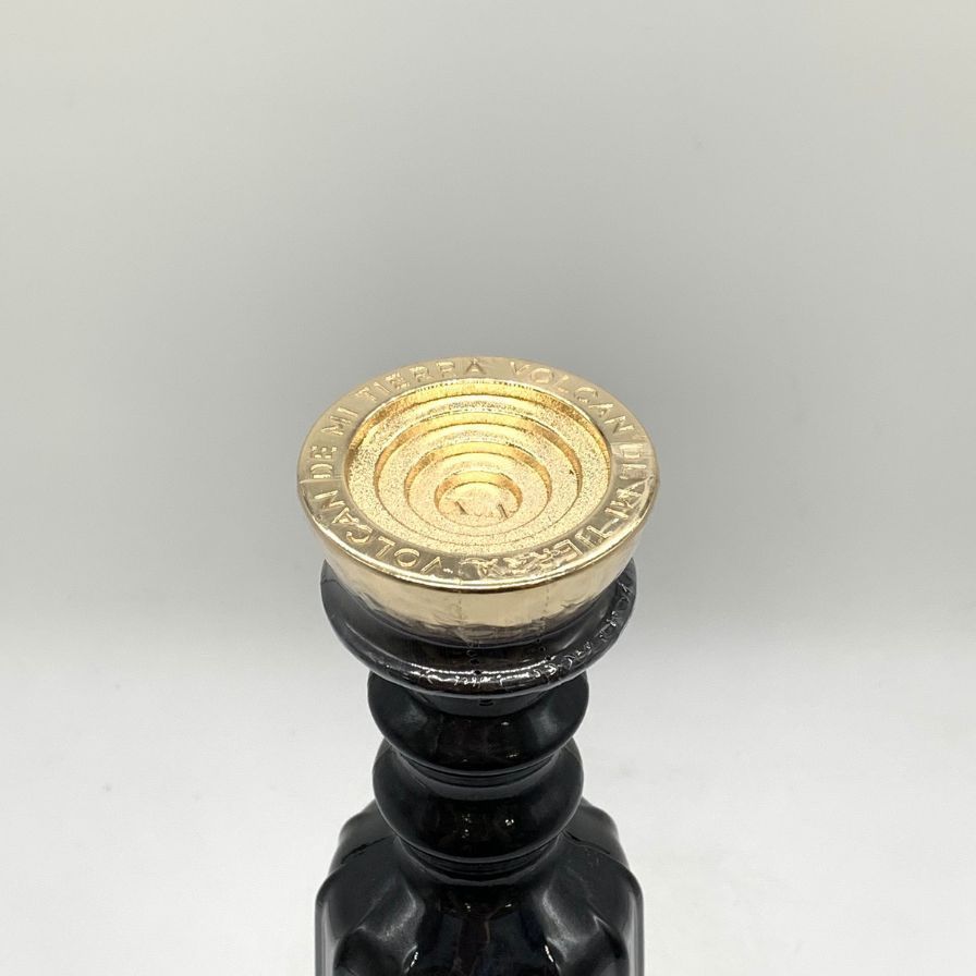 ボルカン X.A ルミナス テキーラ 700ml 40% VOLCAN【D2】 Amazon.co.jp: ボルカン デ・ミ・ティエラ エックスエー(X.A