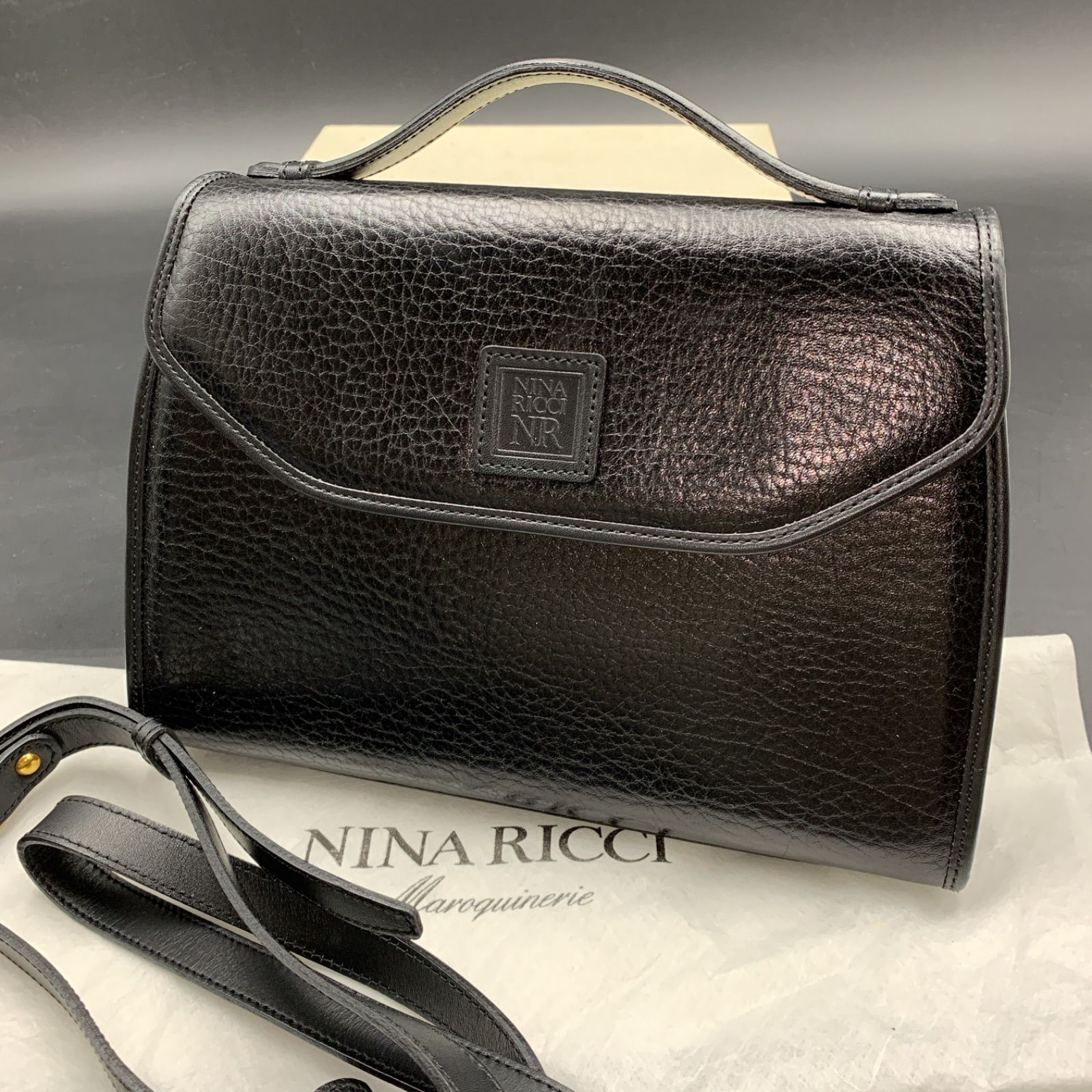 81 NINA RICCI ニナリッチ レザー ショルダーバッグ - ☆あんしん