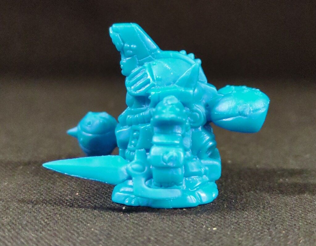 バンダイ 円卓の騎士 GG 122重闘士ゲーマルク 1790 青色