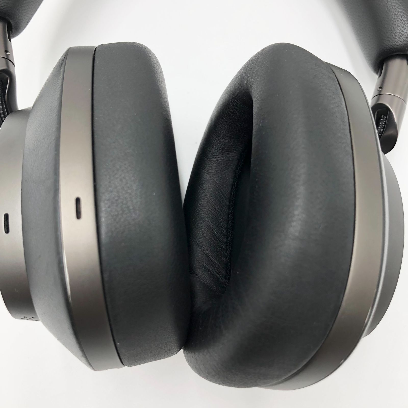 Bowers & Wilkins Px8 (ブラック) ワイヤレス・ヘッドフォン フラッグ