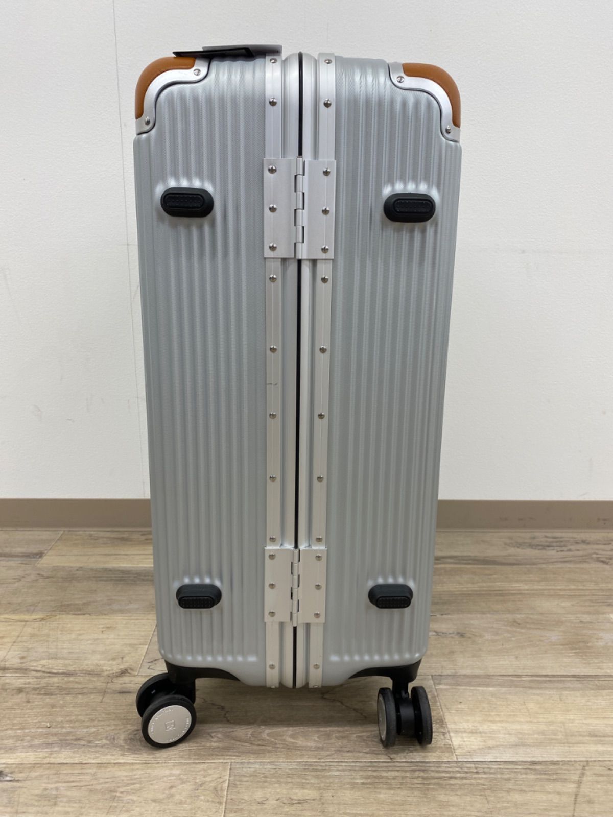 ジョゼッペアルマーニ 雪の上の仔猫 フローランス 美品 レア