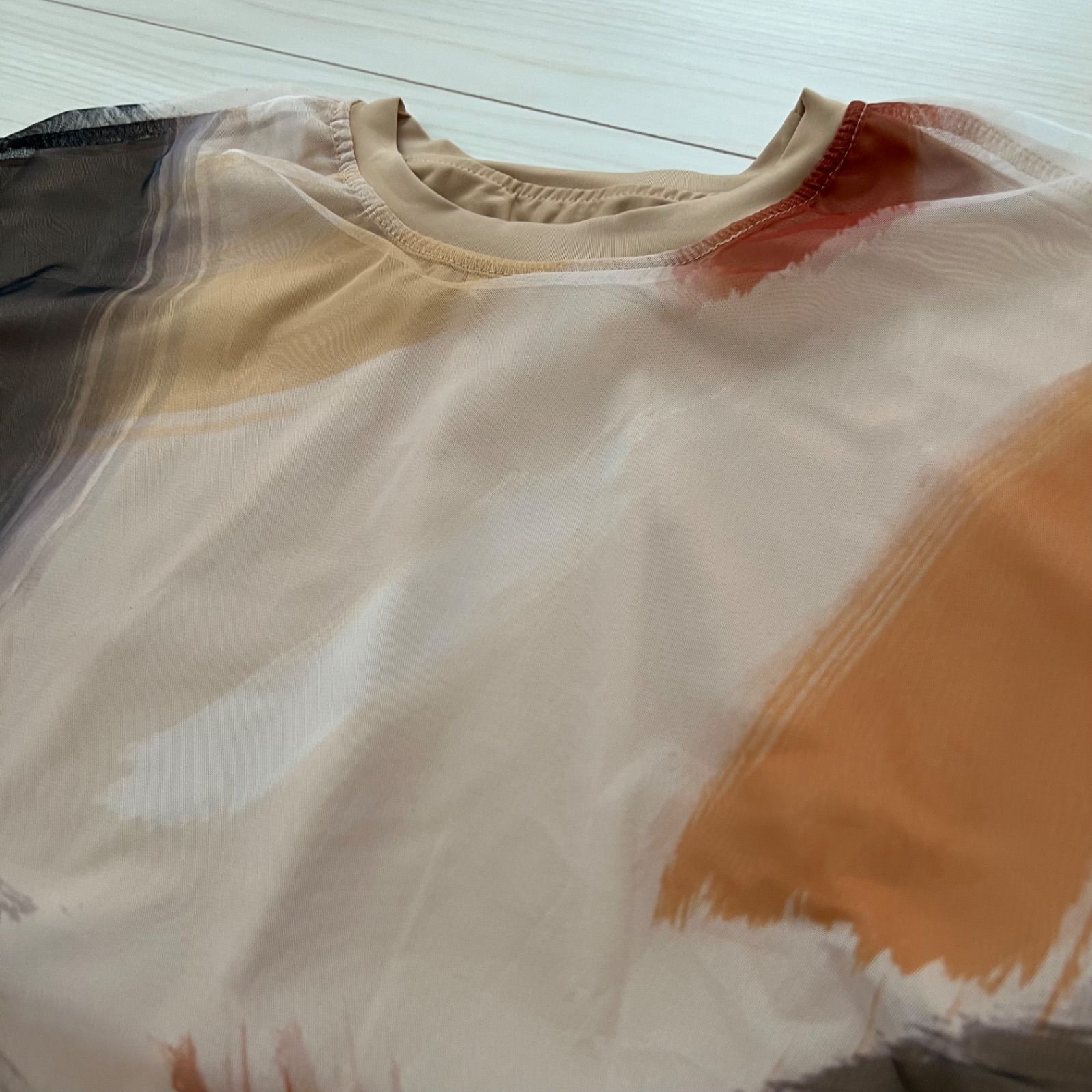 Ameri VINTAGE 激似 シースルーペイントアート柄トップス - メルカリ