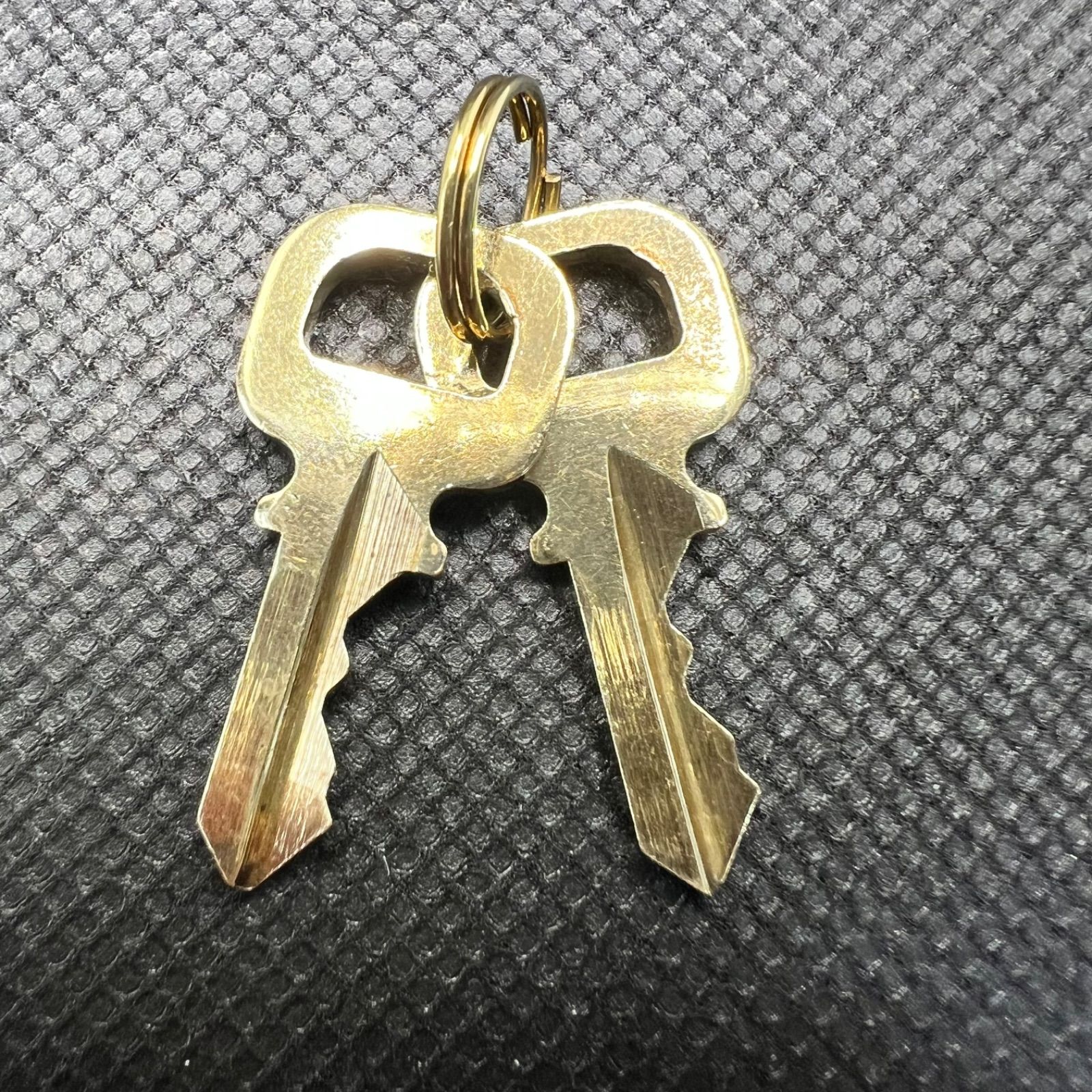 ✴︎319番✴︎ LOUIS VUITTON ルイヴィトン カデナ パドック ✴︎319番✴︎ LOUIS VUITTON ルイヴィトン カデナ パドック