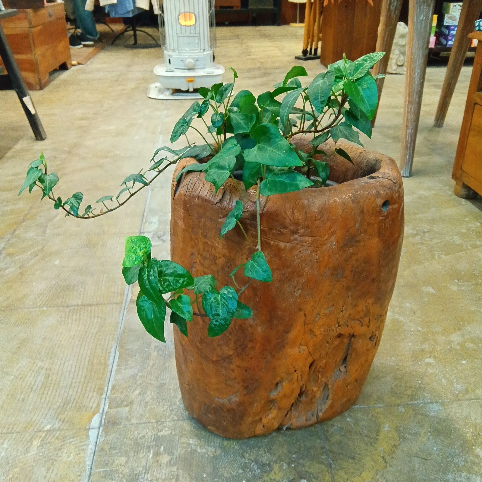 中国美術 瓢箪花瓶 花入 飾壺 陶藝　鉄骨生春 景徳鎮 名家熊軍作 木箱付き 中国美術 瓢箪花瓶 花入 飾壺 陶藝 鉄骨生春 景徳鎮 名家熊軍作 木箱