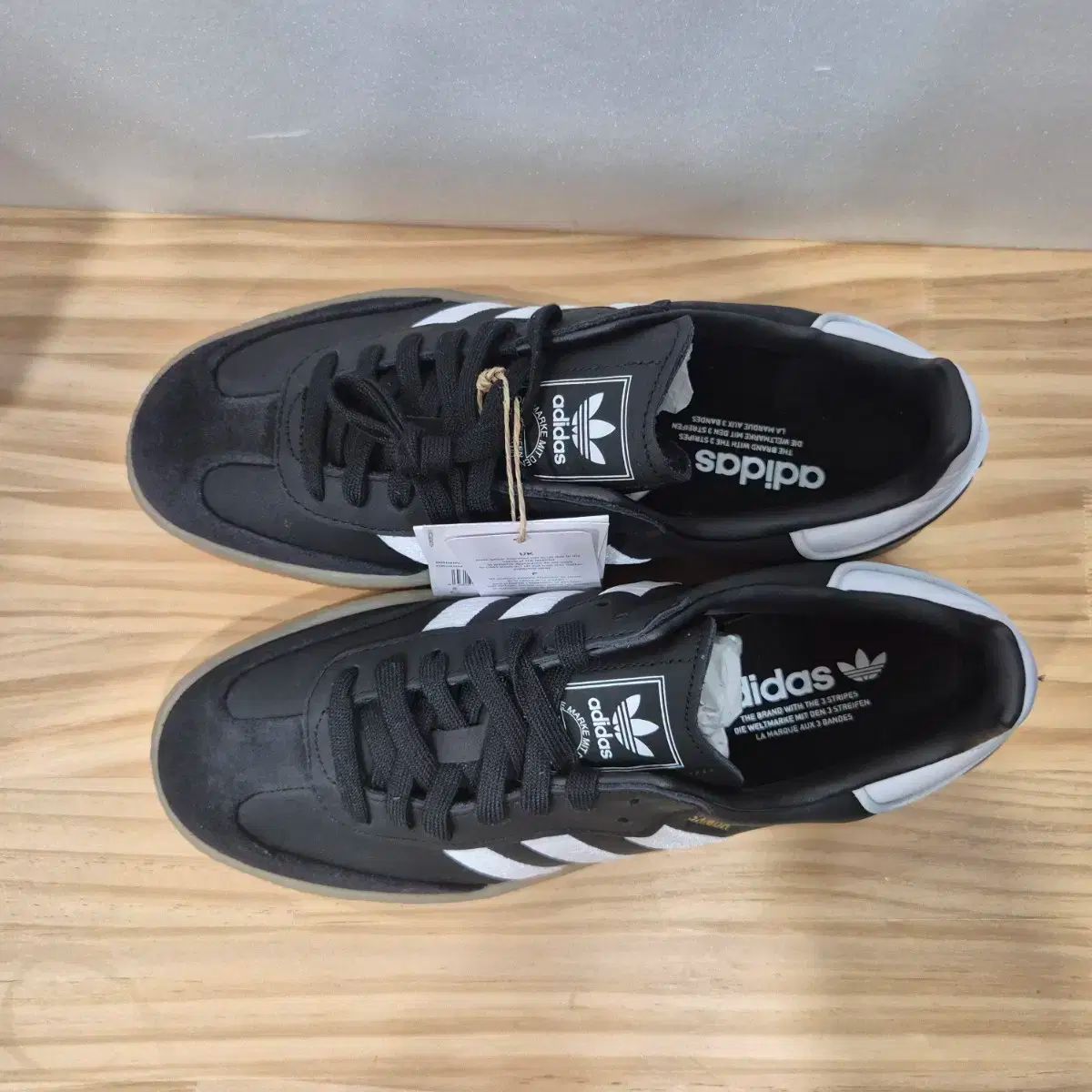 アディダス　サンバ　新品未使用 2025年最新】adidas サンバ ogの人気アイテム - メルカリ