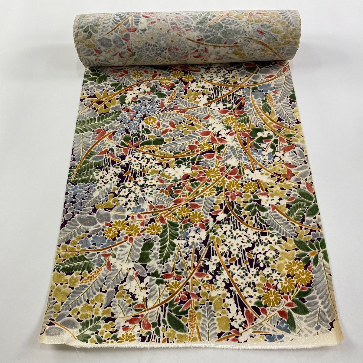 反物 秀品 小紋 草花 クリーム 正絹 【中古】 - メルカリ