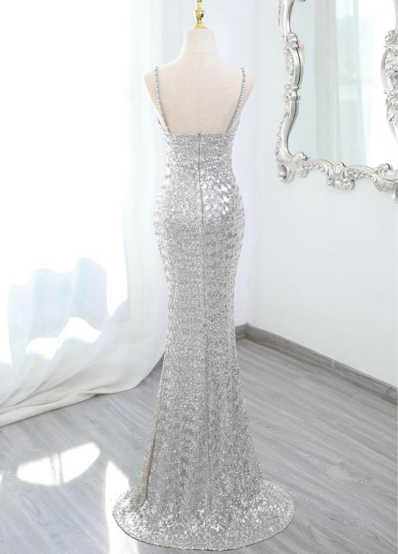 総スパンコールのオシャレなデザインのロングイブニングドレス