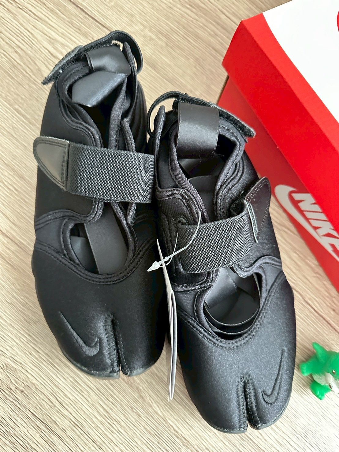 NIKE ナイキ エアリフト バレエシューズ サンダル スニーカー ブラック 23CM