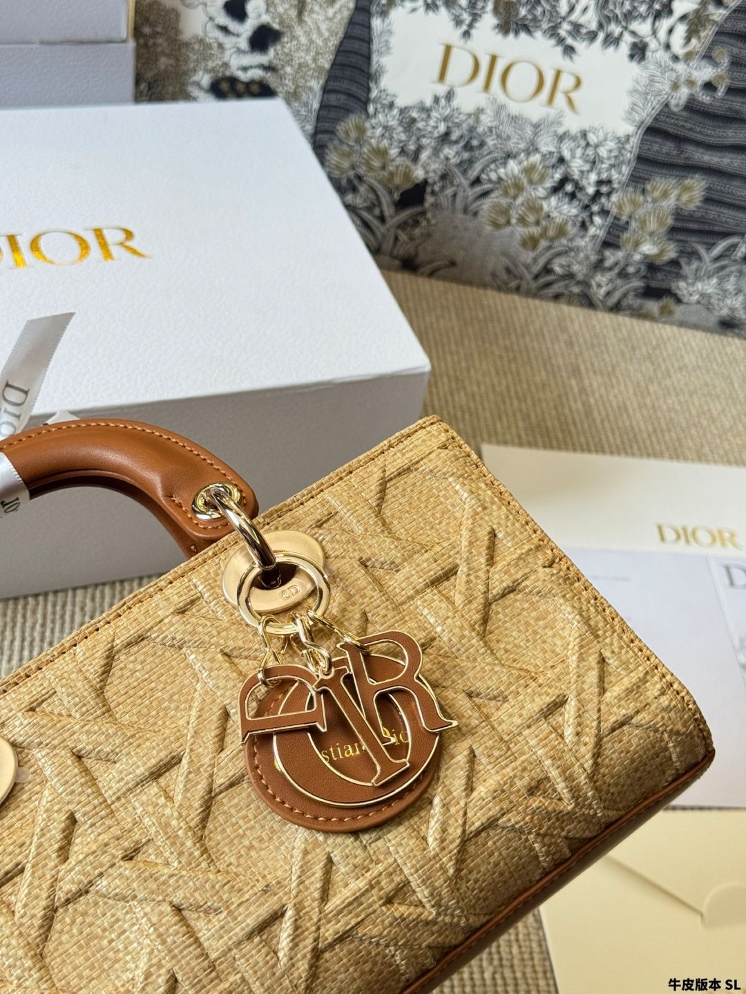 Handbag
