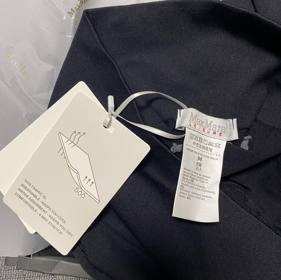 新品未使用 MaxMara ロゴレギンス Leisure スポーツウェア 黒 M