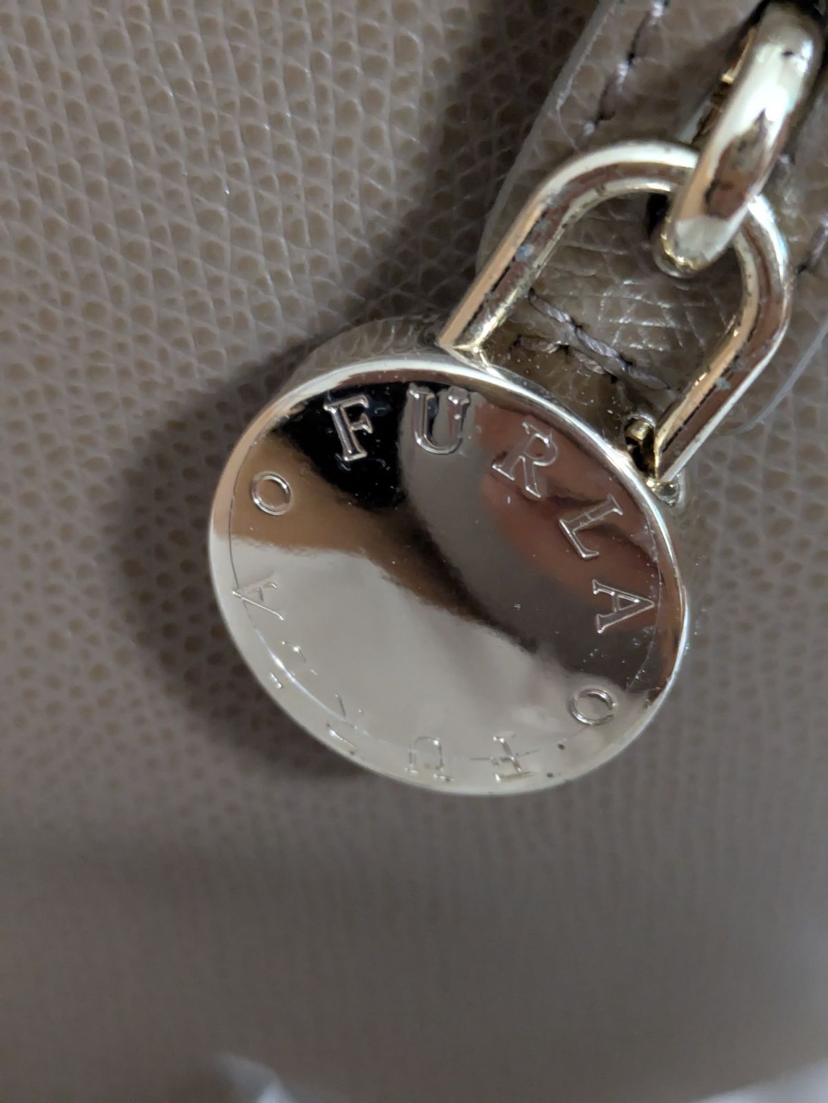 フルラ パイパー